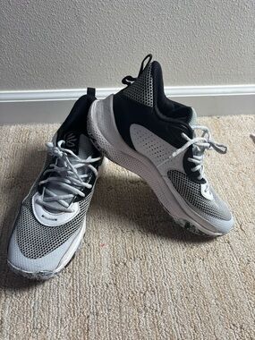 CURRY Black and White Mesh Athletic Sneakers